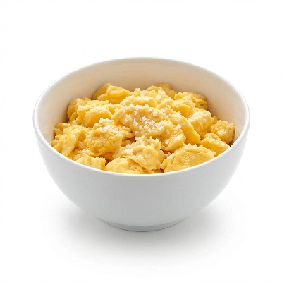 Egg scrambled, with salt
