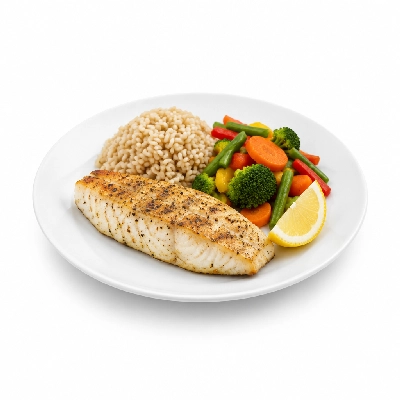 Food 4 Fitness Sous Vide Salt & Pepper Barramundi Fillet with a Lemon Wedge Brown Rice Seasonal Mix Veg 350g