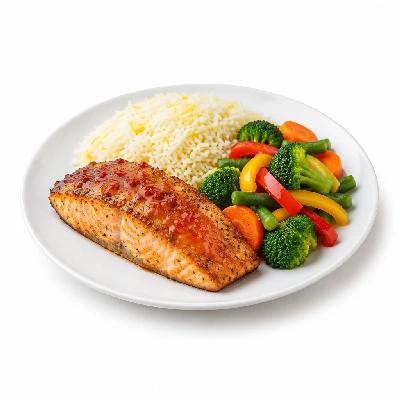 Food 4 Fitness Sous Vide Salt & Pepper Crusted Salmon with Sweet Chilli Sauce and Lemon Basmati Rice Seasonal Mix Veg 350g