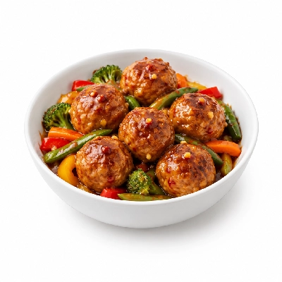 Food 4 Fitness Thai Style Chicken Meatballs with a Sweet Chilli Ginger Sauce and Lemon Wedge Seasonal Mix Veg 450g