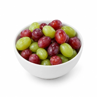 Iron Skillet 16 Oz Cup of Red and Green Grapes
