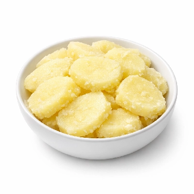 Potatoes boiled without skin with salt