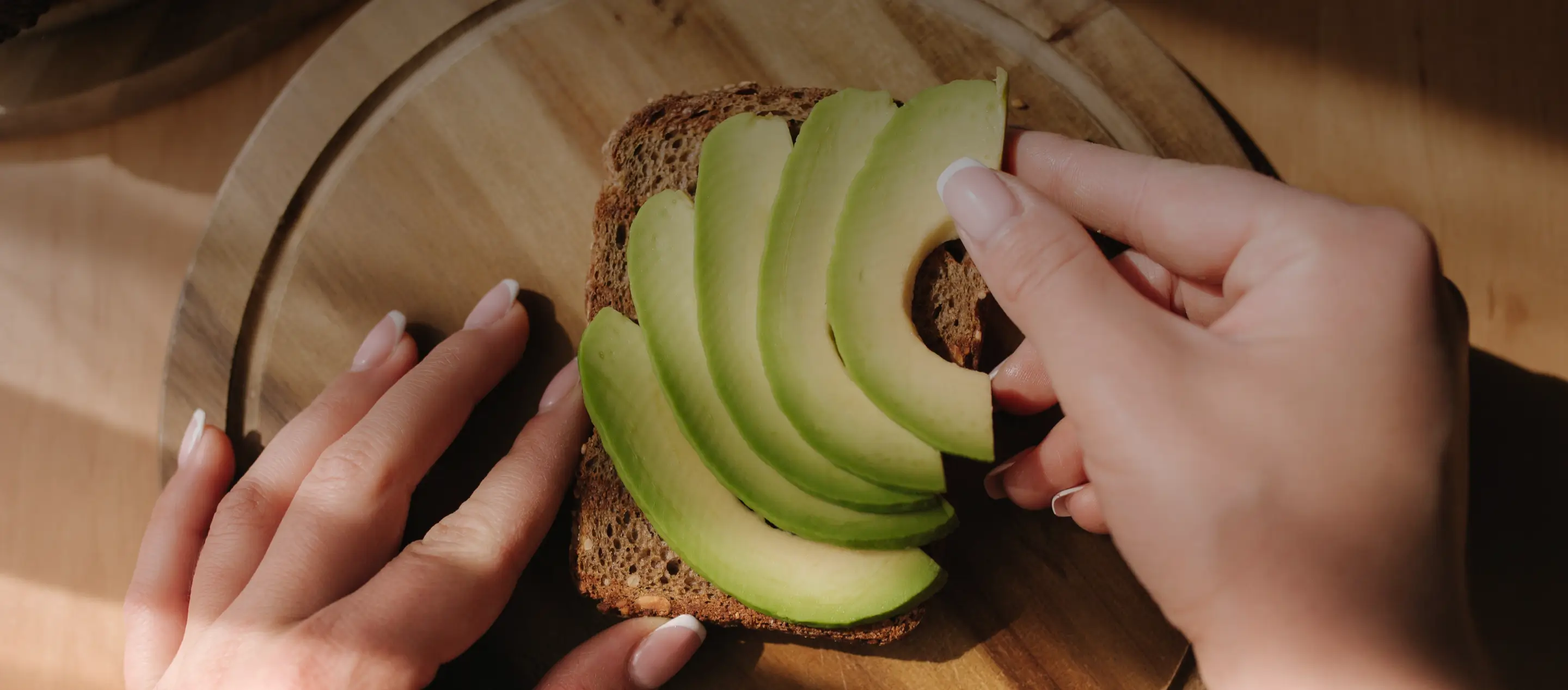 Get nutrition facts for 1.9 million foods with Eato’s food nutrition database