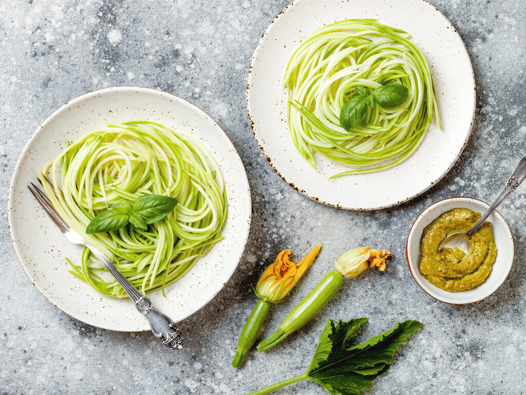 two plates of pasta made with vegetables representing best low carb pasta