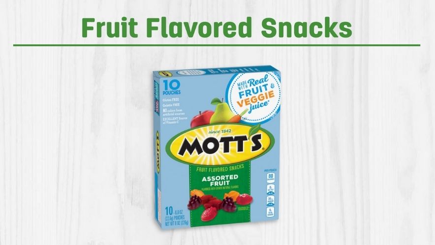 Box of Mott’s gluten-free fruit snacks made with real fruit and veggie juice in assorted fruit flavors.