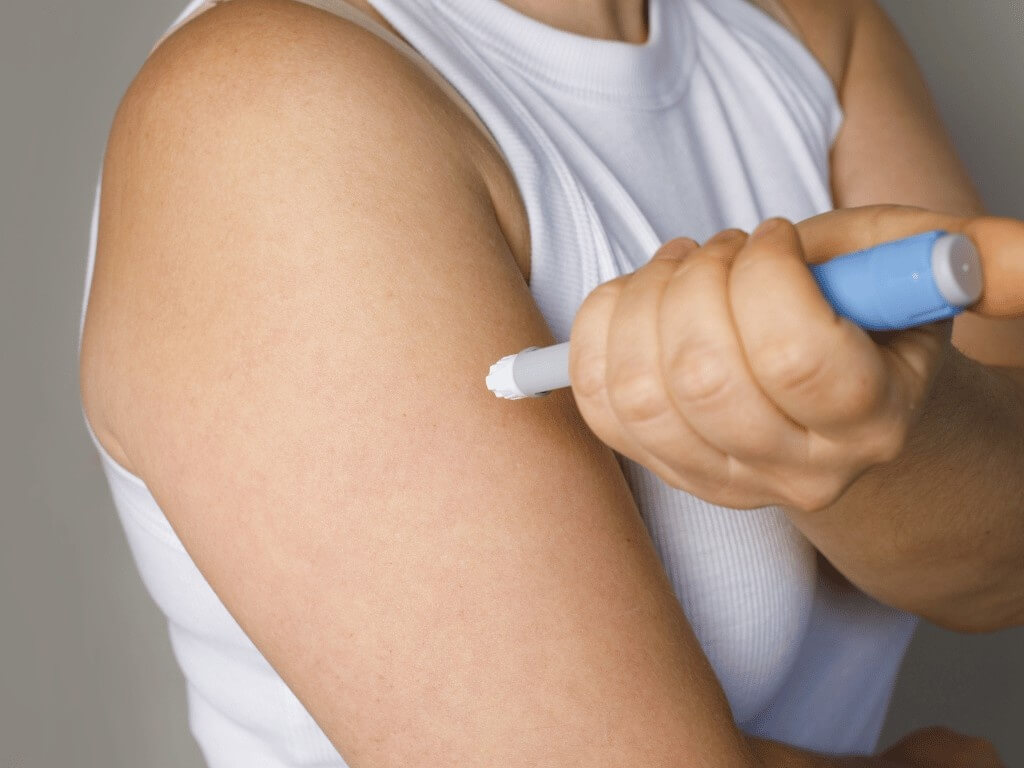 common side effects of Mounjaro are nausea, diarrhea, and appetite loss during treatment