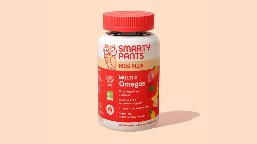 SmartyPants Kids Plus Multi and Omegas bottle for children’s growth and immunity.