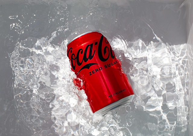 Does diet coke break a fast and how zero calorie drinks fit into fasting?