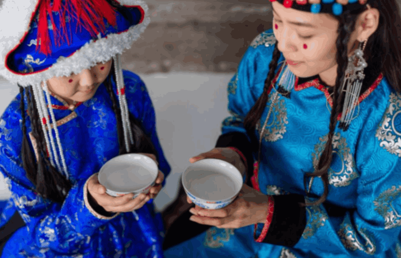 Traditional Central Asian koumiss served in bowls, fermented mare’s milk shared during cultural rituals and daily nomadic life