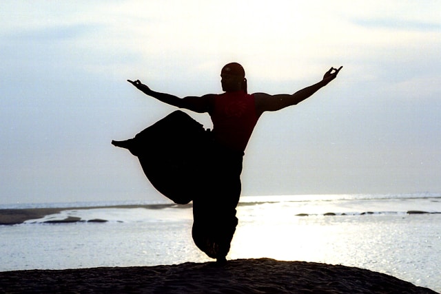 Tai Chi walking has been marketed as the ultimate weight loss hack. But what does the science really say about Tai Chi walking for weight loss?