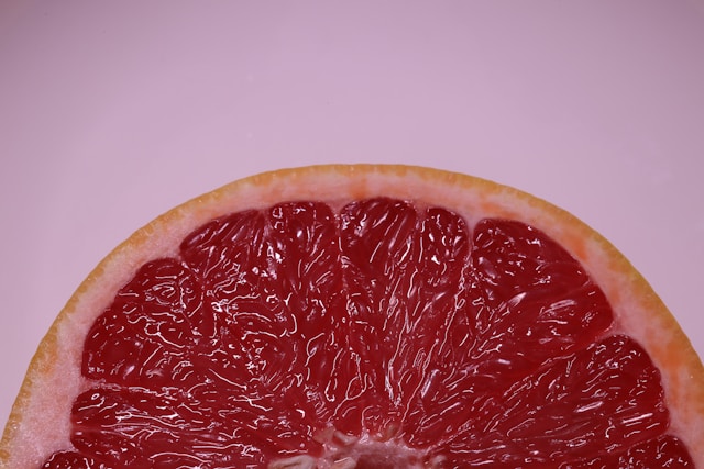 In a 12-week trial, 91 adults with obesity were randomized to half a fresh grapefruit, grapefruit juice, grapefruit capsules, or placebo, taken three times daily before meals. Best fruits for weight loss. 
